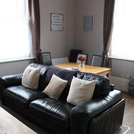 Parterre Holiday Apartments Sandown Esterno foto