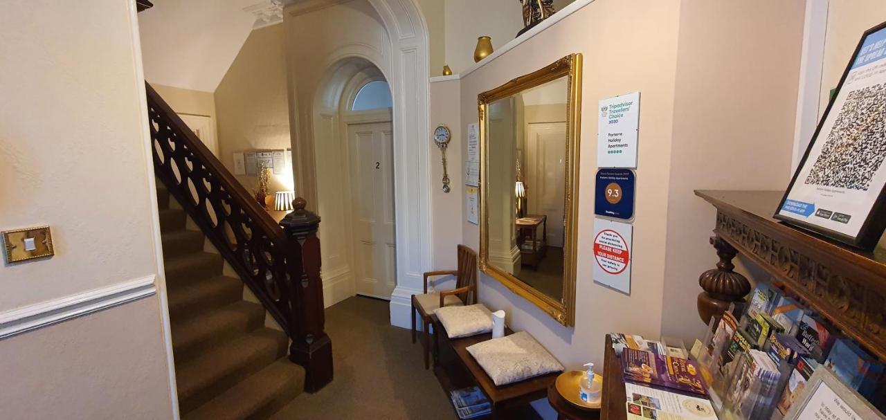 Parterre Holiday Apartments Sandown Esterno foto