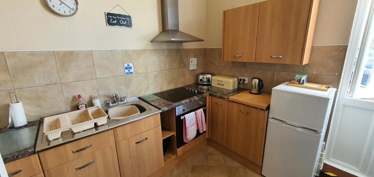 Parterre Holiday Apartments Sandown Esterno foto