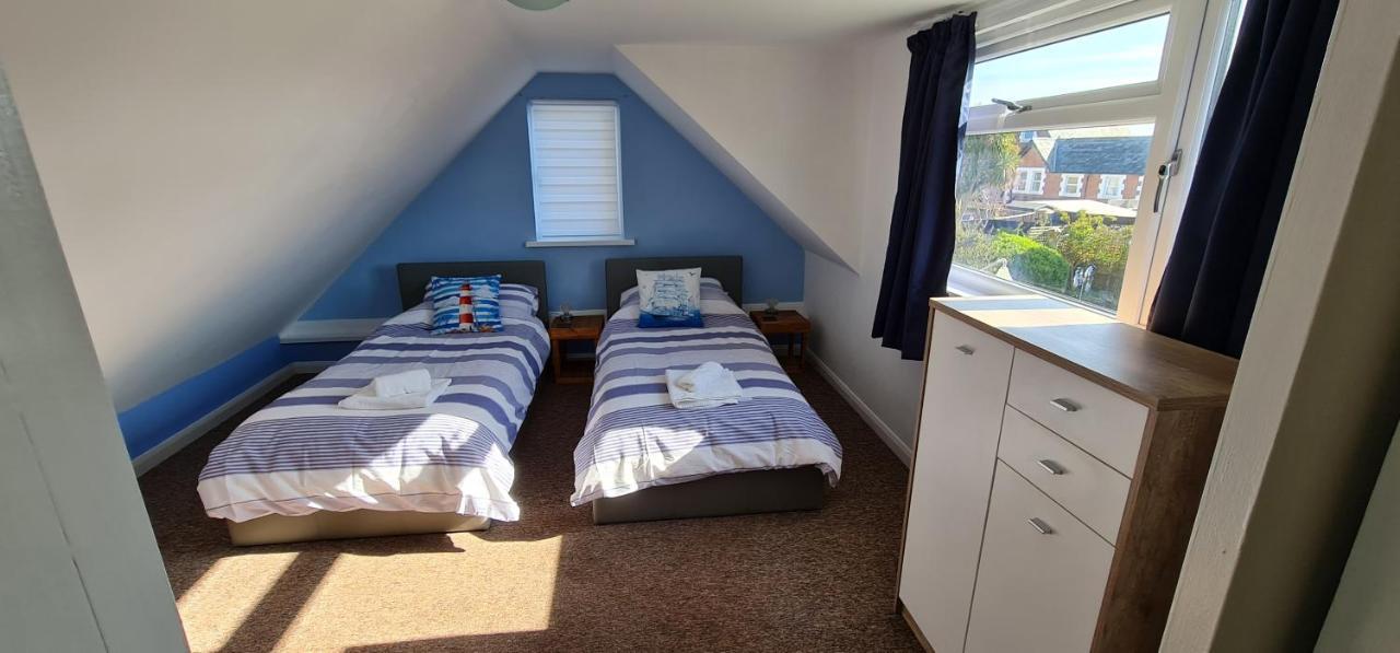 Parterre Holiday Apartments Sandown Esterno foto
