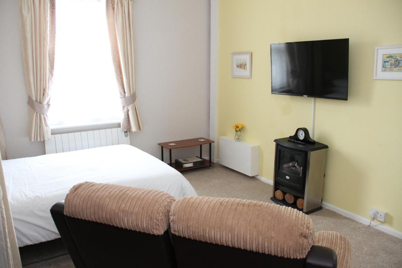 Parterre Holiday Apartments Sandown Esterno foto