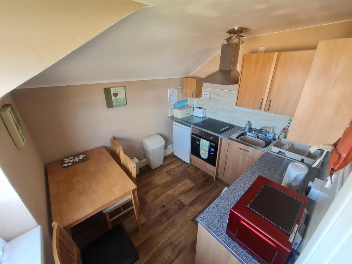 Parterre Holiday Apartments Sandown Esterno foto