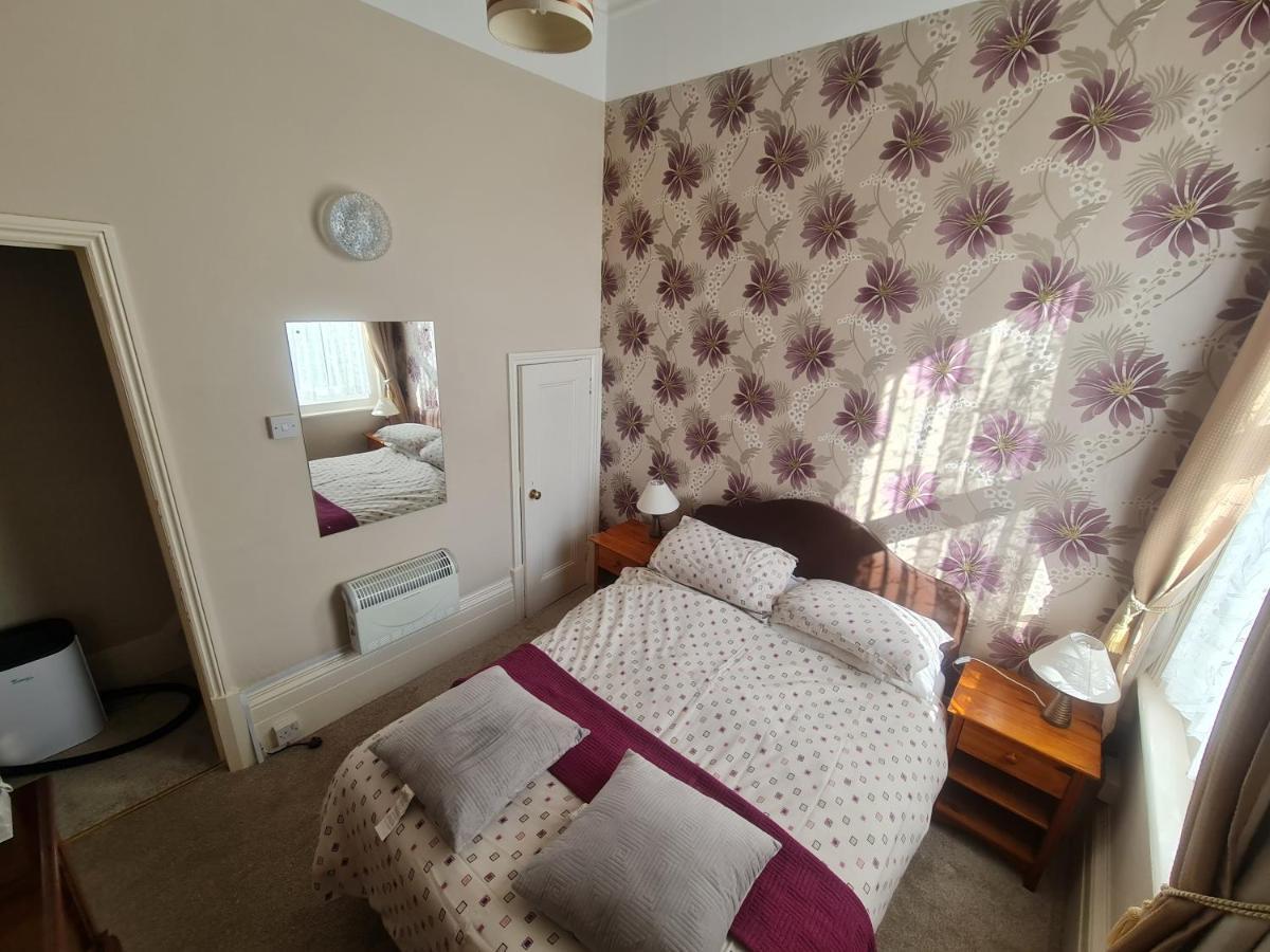 Parterre Holiday Apartments Sandown Esterno foto