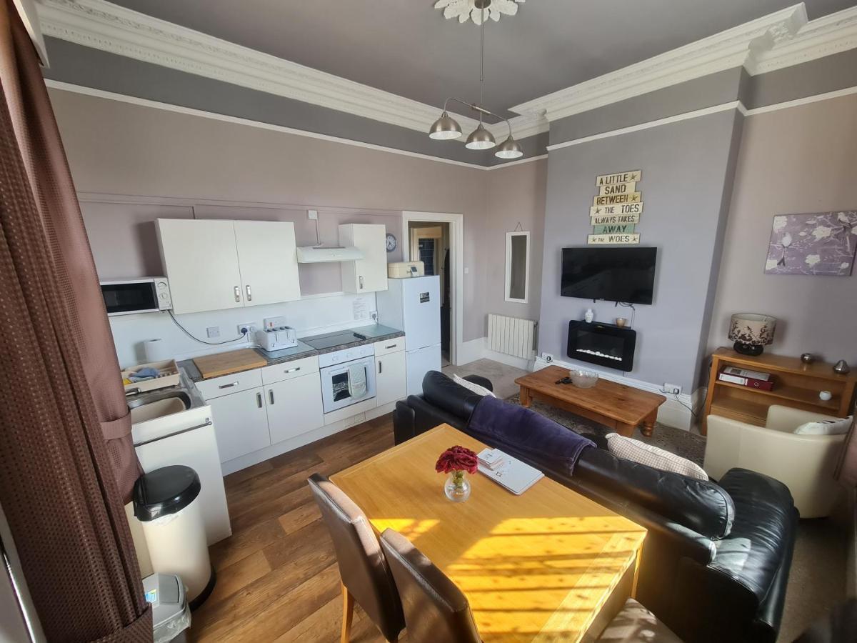Parterre Holiday Apartments Sandown Esterno foto